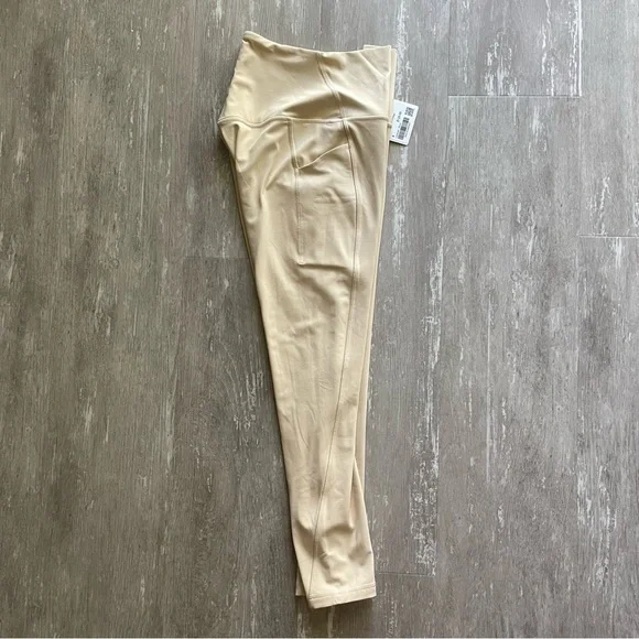 Sold Lululemon Align HR Pant POCKETS 25" - Prosecco - Picture 10 of 11
